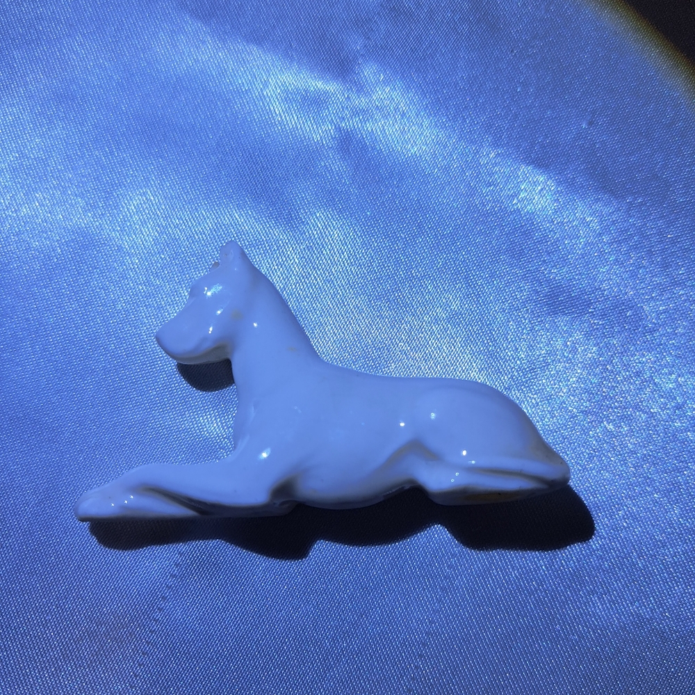 Glass/Porcelin Dog - Picture 5 of 6